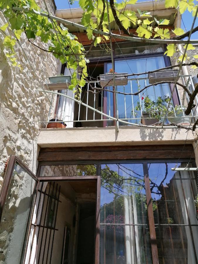 Maison De Charme Villeneuve Les Avignon Esterno foto