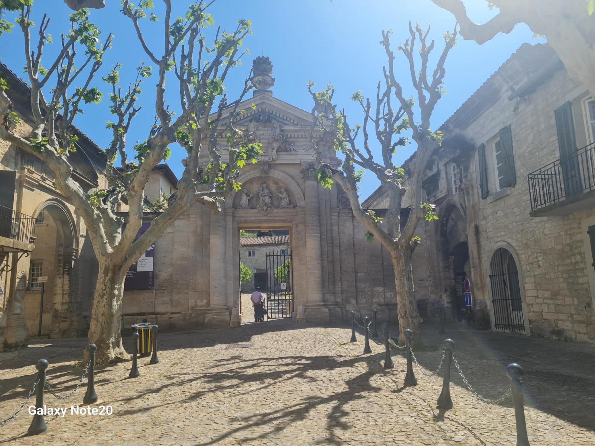 Maison De Charme Villeneuve Les Avignon Esterno foto